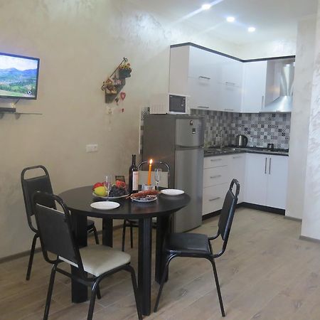 דירות באטומי Real Palace 18 Pirosmani מראה חיצוני תמונה